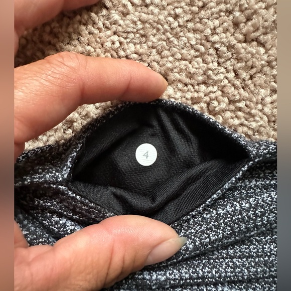 Lululemon Capri - Picture 2 of 3